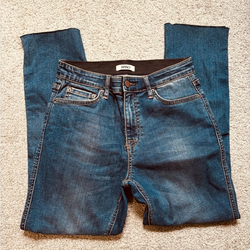 SPAO women’s ripped dark wash jeans​